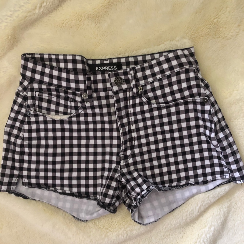 Express high waisted checkered shorts
